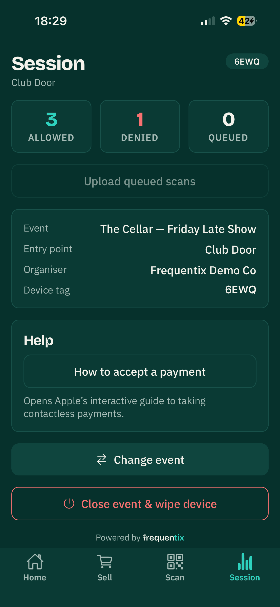The Session tab: allowed, denied and waiting-to-upload scan counts for the shift.